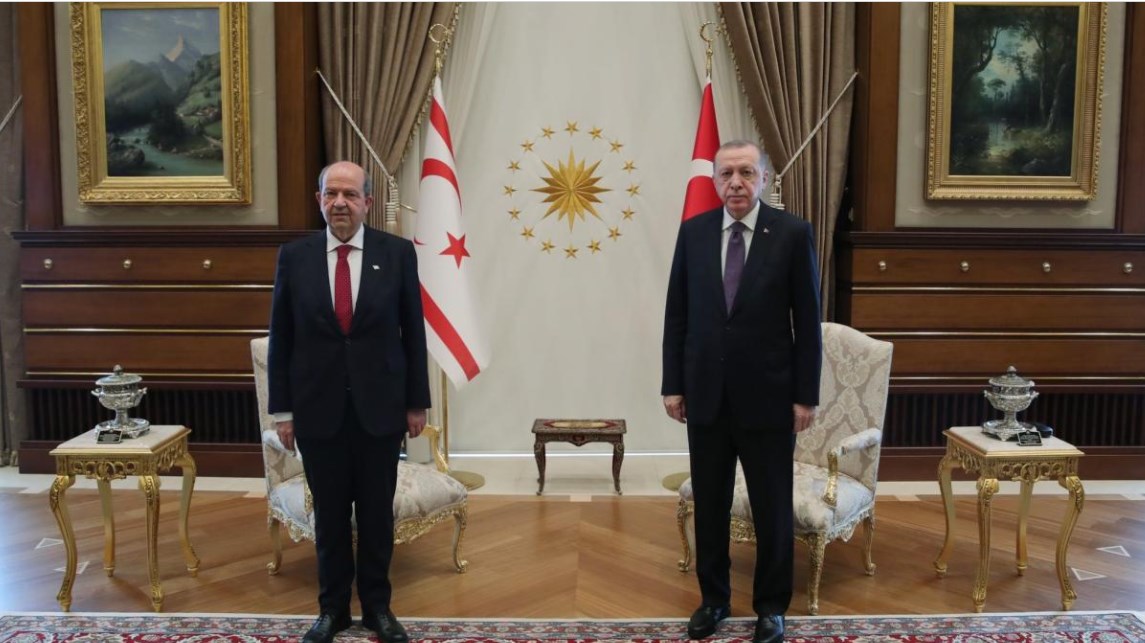 Συνάντηση Ερντογάν-Τατάρ στην Άγκυρα – Νέες προκλητικές δηλώσεις από τον πρόεδρο του “ψευδοκράτους”