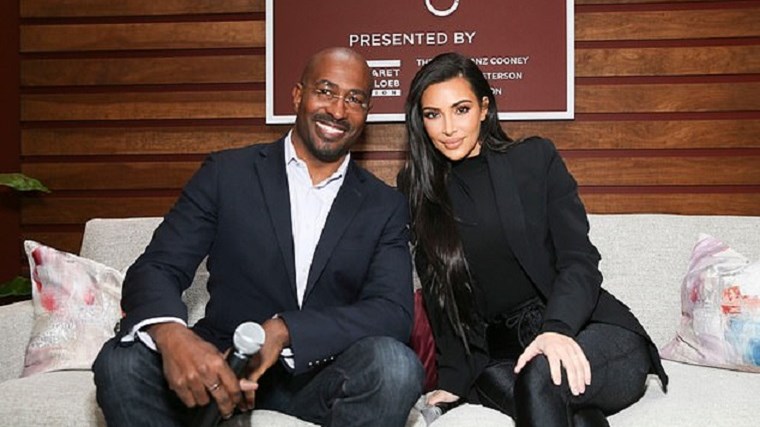 Κιμ Καρντάσιαν: Φήμες τη θέλουν ζευγάρι με ρεπόρτερ του CNN