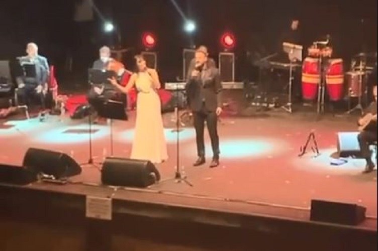 Ισραήλ: Έλληνες καλλιτέχνες σε covid free συναυλία – Τι είπε ο Κώστας Καραφώτης – BINTEO