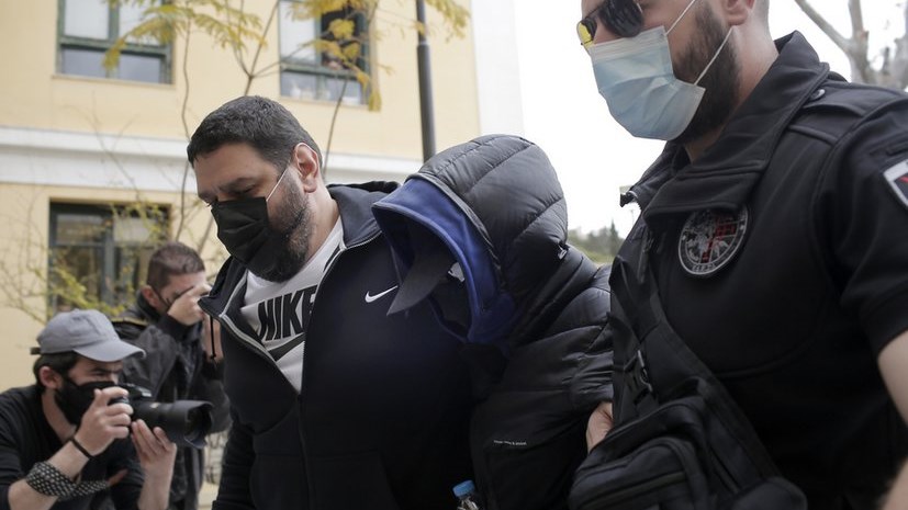 Μένιος Φουρθιώτης: Φέρεται να πλήρωσε 40.000 ευρώ για τις επιθέσεις στο σπίτι του – Τα ραντεβού και οι συνομιλίες με τους δύο ποινικούς