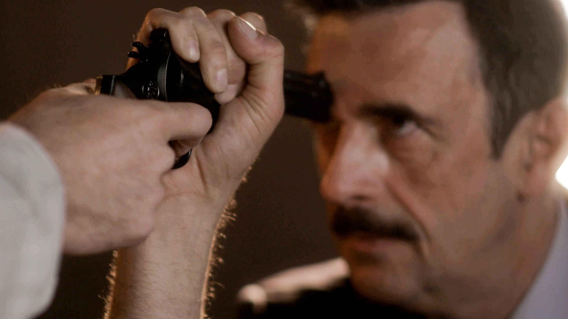 Άγριες Μέλισσες: Η άγρια συμπλοκή στη μέση του χωριού, η αποκάλυψη για τον Δούκα και η σύγκρουση