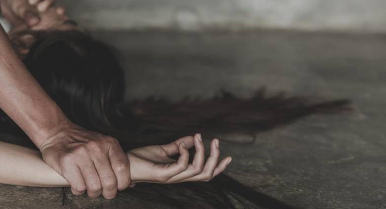 Πάτρα: 30χρονη καταγγέλλει βιασμό από τον εργοδότη της