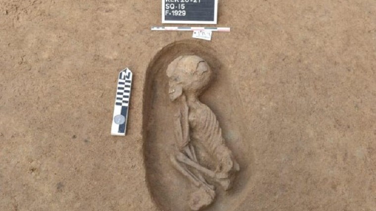 Σπουδαία αρχαιολογική ανακάλυψη στην Αίγυπτο: Στο φως 110 σπάνιοι τάφοι – ΦΩΤΟ