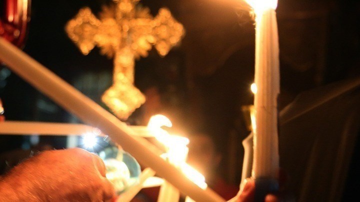 Πάσχα: Χωρίς τιμές αρχηγού κράτους το Άγιο Φως – “Με την προσήκουσα σεμνότητα και ταπεινότητα”