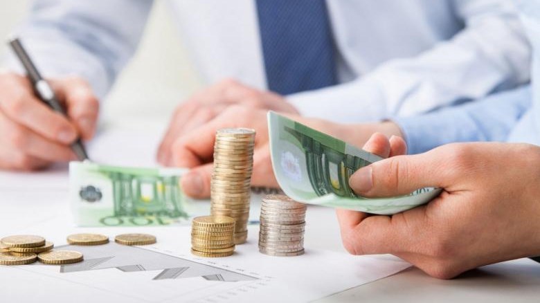 Χρονιά επιστροφών φόρου η φετινή – Ποιες εκπτώσεις θα έχουν 1 εκατ. νοικοκυριά