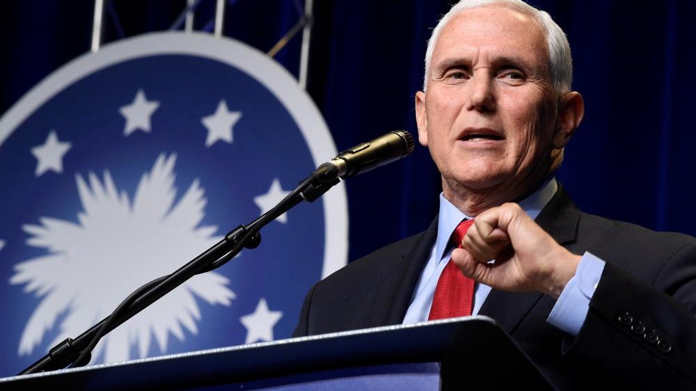 Μάικ Πενς: Η πρώτη δημόσια εμφάνισή του από τον Ιανουάριο – Τι είπε για τον Τραμπ