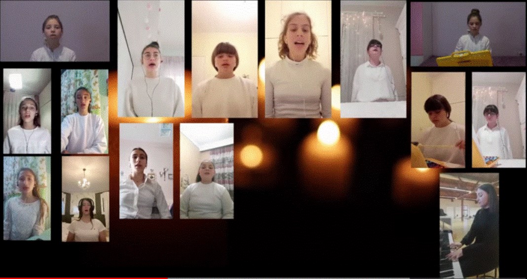 Ξάνθη: Μαθήτριες συγκινούν ψάλλοντας «Άι γενεαί πάσαι» με τα μεταλλόφωνά τους