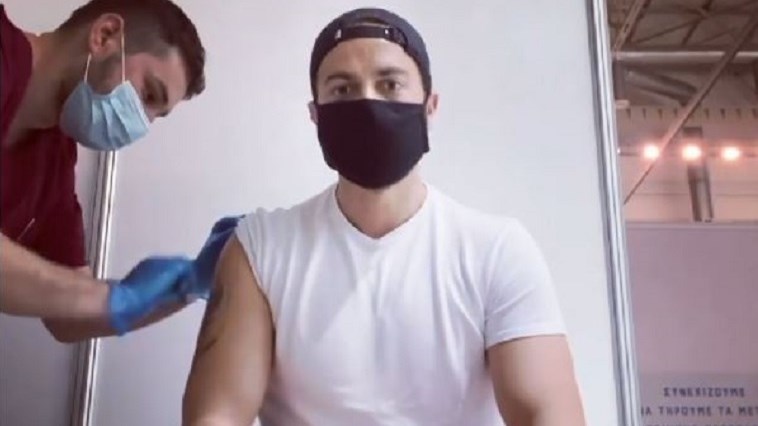 Ηλίας Βρεττός: Έκανε το εμβόλιο κατά του κορονοϊού
