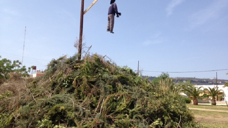 Η “φουνάρα του Ιούδα” – Ένα έθιμο που παραμένει ζωντανό