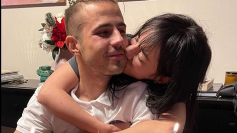 Δημήτρης Πέλκας: Η πρόταση γάμου στην αγαπημένη του – ΦΩΤΟ