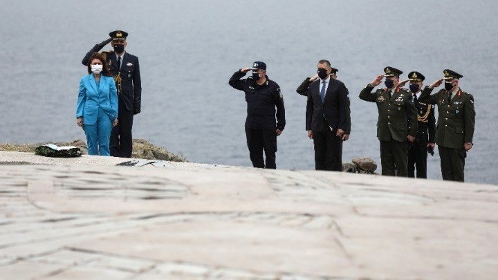Σακελλαροπούλου: Η χώρα μας θα βγει πιο δυνατή και ενωμένη και από αυτή την κρίση