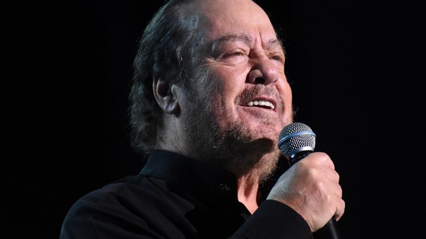 Γιάννης Πάριος: “Ντρέπομαι…” – Αποκάλυψε τι είχε πει στον γιο του για την οδό που έχει πάρει το όνομά του