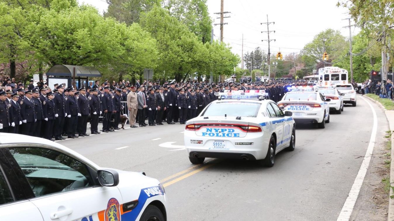Νέα Υόρκη: Ράγισαν καρδιές στην κηδεία του ομογενή αστυνομικού – ΦΩΤΟ – ΒΙΝΤΕΟ