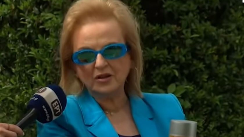 Ματίνα Παγώνη: Χαμός στο twitter με την εμφάνισή της στα μπλε