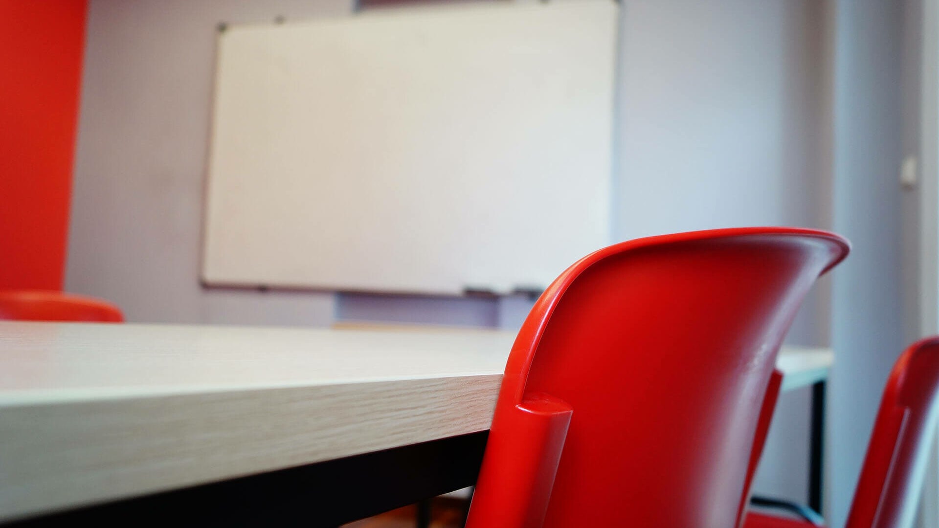 Ανοίγουν τη Δευτέρα τα φροντιστήρια για τη Γ’ Λυκείου – Πότε καταργούνται τα ραντεβού στο λιανεμπόριο