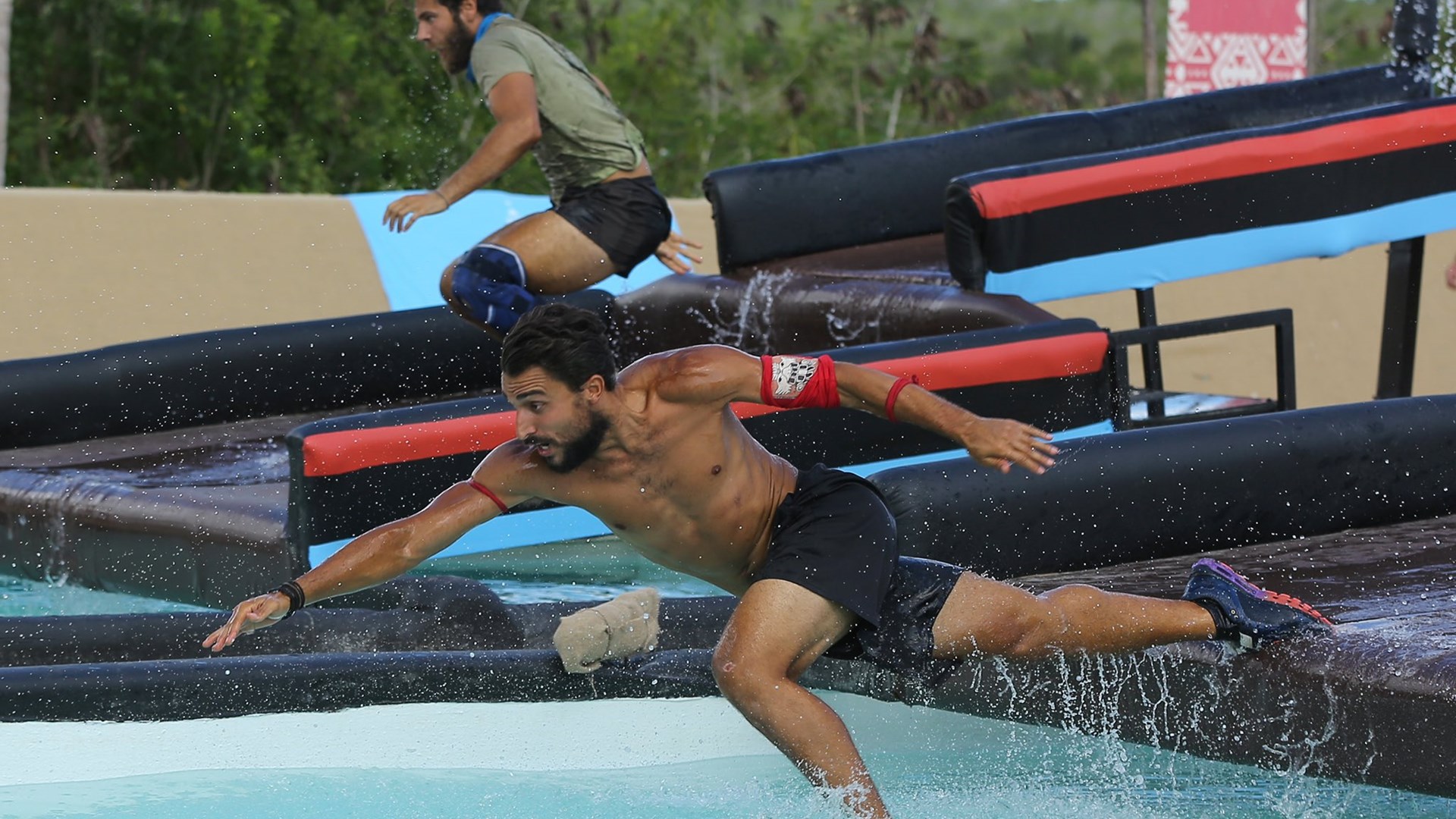 Survivor – “Πάρτι” στο Twitter: Η κούκλα… πρώην του Τζέιμς και τα σχόλια – Τα καλύτερα memes