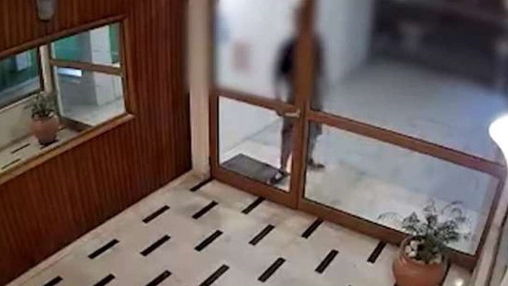 Νέα Σμύρνη: Συνελήφθη 22χρονος μετά την καταγγελία γυναίκας για σεξουαλική παρενόχληση – Η ανακοίνωση της αστυνομίας