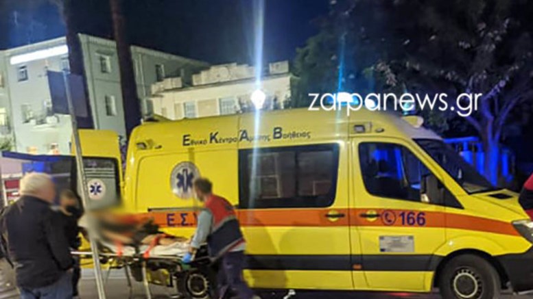 Χανιά: Μηχανή παρέσυρε δύο γυναίκες στο κέντρο της πόλης – Μεταφέρθηκαν στο νοσοκομείο- ΦΩΤΟ