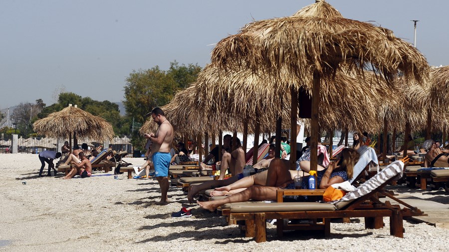 Σάββατο πρεμιέρας με ανοικτές παραλίες και εστίαση – ΒΙΝΤΕΟ