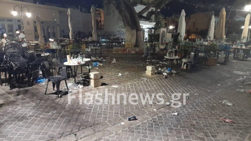 Χανιά: Κάτοικοι καταγγέλλουν νέο πάρτι σε κεντρική πλατεία – “Μπορεί να ήταν και 1.000 άτομα” – ΦΩΤΟ