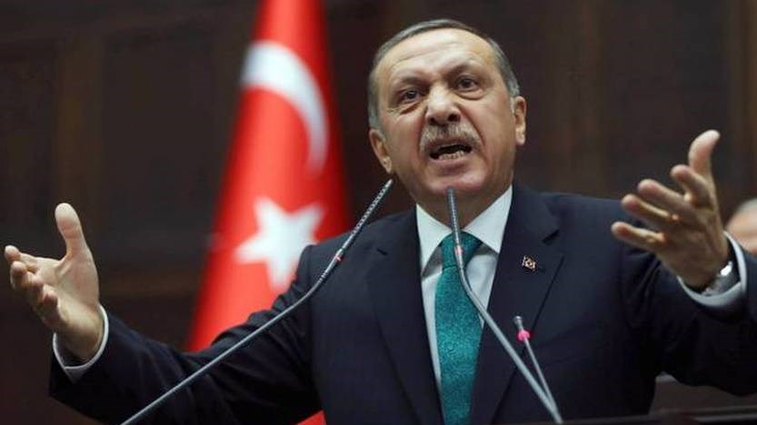 Ο Ερντογάν στριμώχνεται και απειλεί – Επιδιώκει εξαγωγή της κρίσης στην Ελλάδα