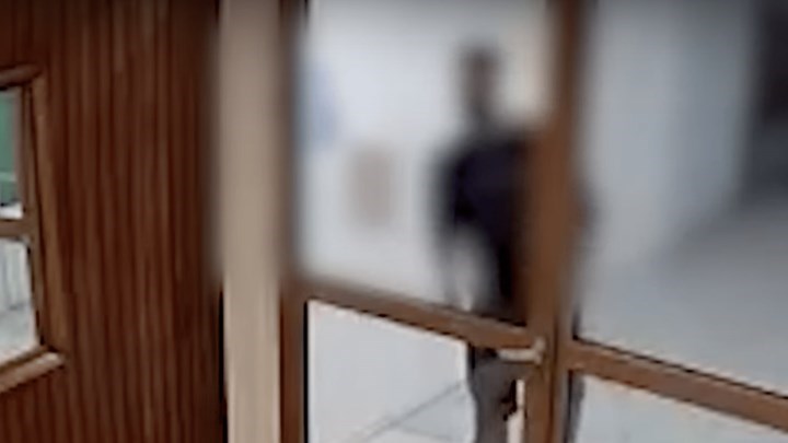 Νέα Σμύρνη – Κατηγορίες και για απόπειρα βιασμού αντιμετωπίζει ο 22χρονος: “Ένιωσα τρόμο όταν τον είδα δίπλα μου”