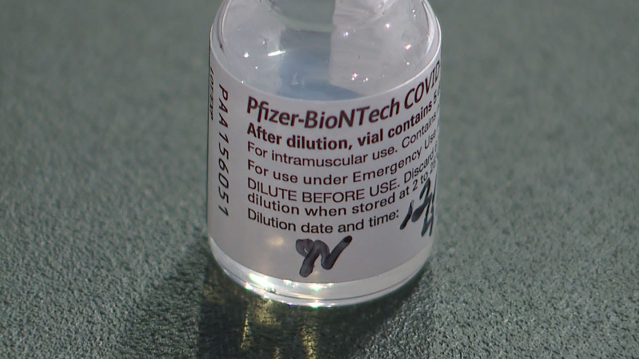 Εμβόλιο Pfizer: Πότε θα εγκριθεί από τον Ευρωπαϊκό Οργανισμό Φαρμάκων για παιδιά 12-15 ετών
