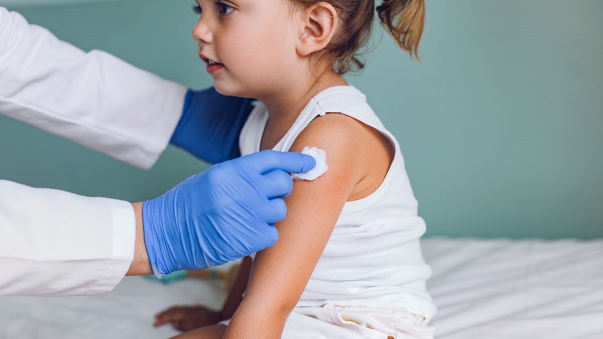 Γερμανία: Ξεκινούν οι εμβολιασμοί παιδιών 12-15 ετών – Τι ανακοίνωσε η Μέρκελ