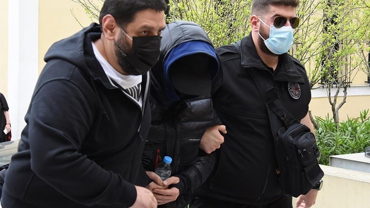 Μένιος Φουρθιώτης: “Δεν έχω καταλάβει γιατί με έχουν εμπλέξει” – Τι είπε για τη φρουρά και τις επιθέσεις στο σπίτι του – Ολόκληρη η απολογία