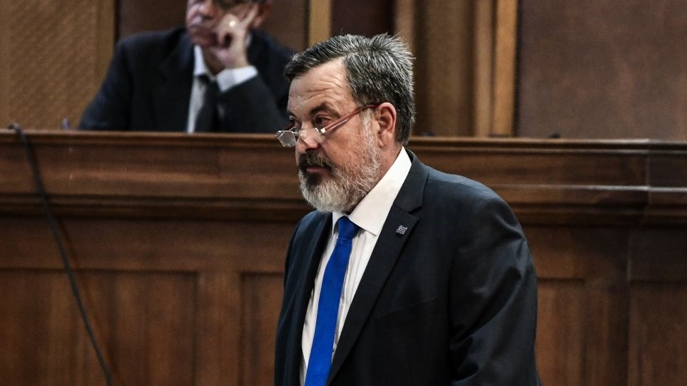 Χρήστος Παππάς: Αντιδράσεις για τη δήλωση του συνηγόρου του – Διαψεύδει η κυβέρνηση παρασκηνιακές διαπραγματεύσεις