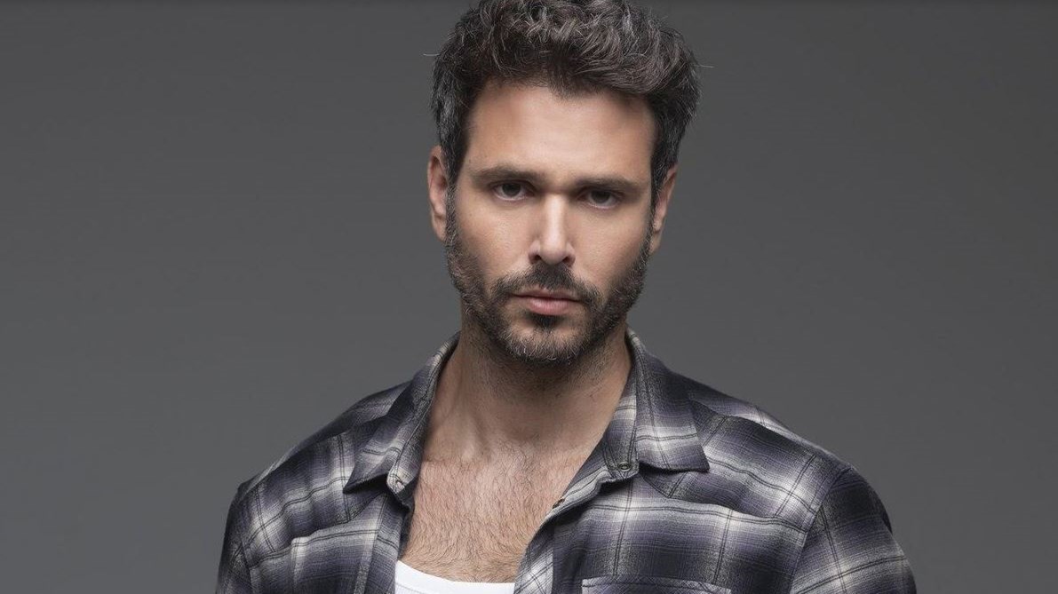 Ο Λεβεντογιάννης στην “Ποντικοπαγίδα” που σκηνοθετεί η Καραλή στον Νέο Ακάδημο