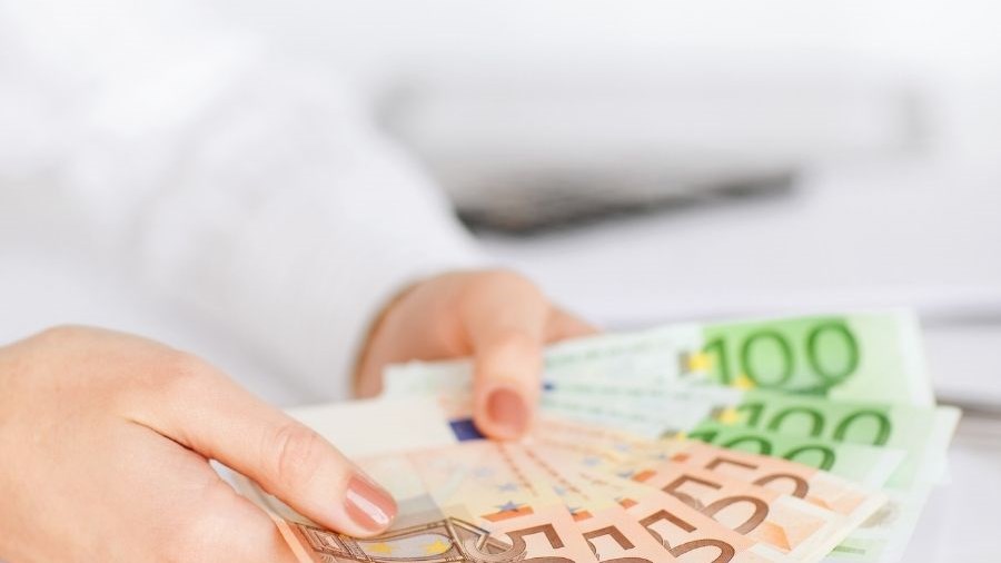 Έρχονται και τα «κουπόνια» για… κούρεμα υποχρεώσεων – Πότε ανοίγει η πλατφόρμα, ποια χρέη «σβήνουν»