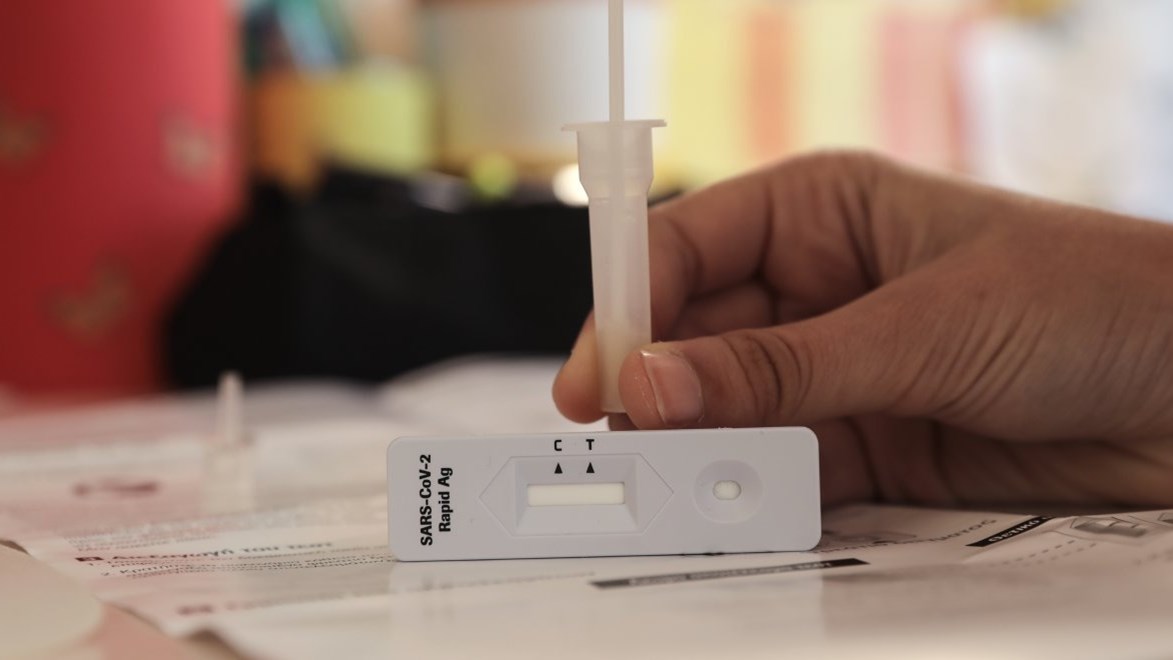 Self test και από τα σούπερ μάρκετ: Πώς θα γίνεται η διάθεσή τους – Πότε θα εφαρμοστεί το σχέδιο