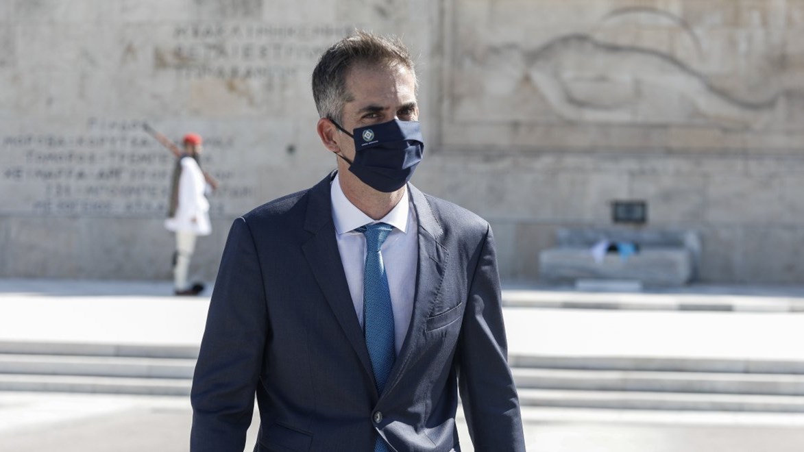 Κώστας Μπακογιάννης: Εμβολιάστηκε με AstraZeneca – H ανάρτηση στα social media