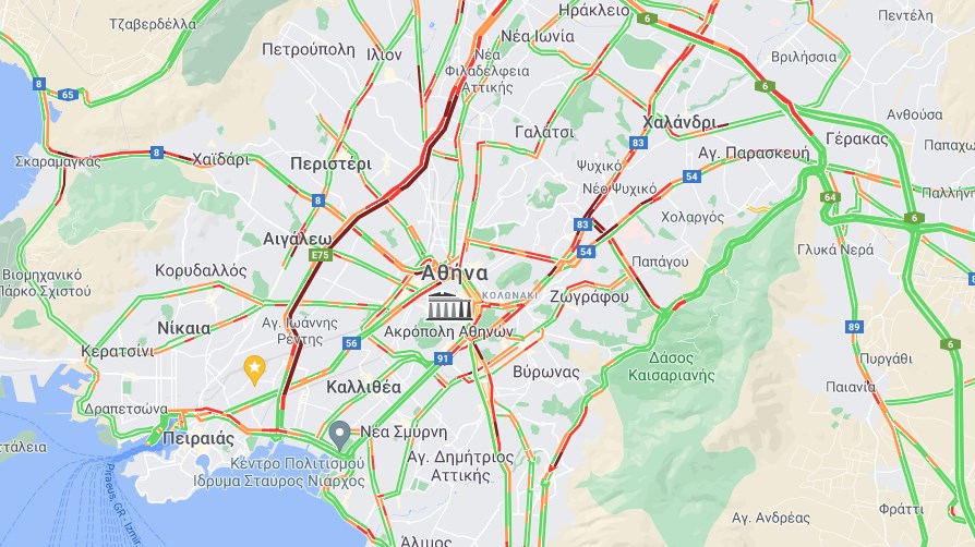 Κίνηση: Στο “κόκκινο” η Εθνική Οδός – Ποιοι δρόμοι είναι μποτιλιαρισμένοι