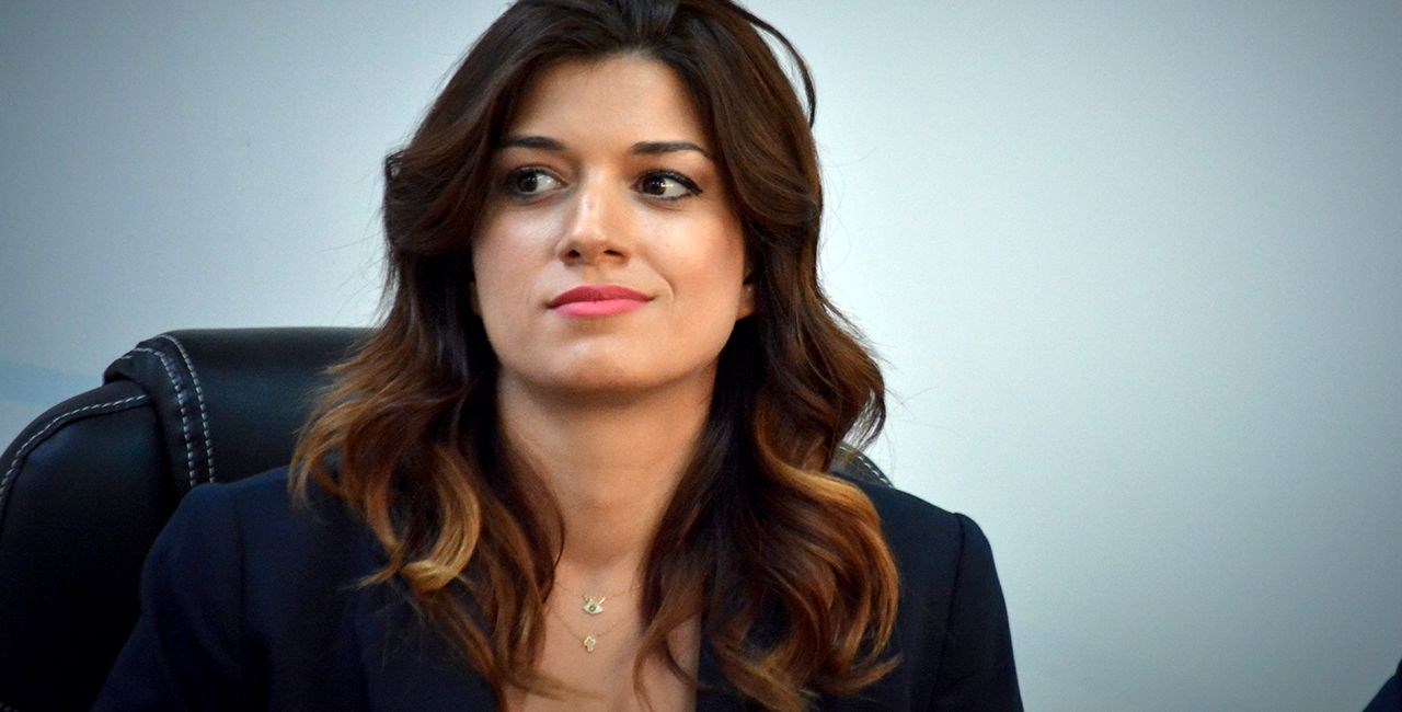 Νοτοπούλου στον Realfm 97,8: Ο κ. Θεοχάρης μια δουλειά είχε να κάνει και αυτή ήταν να βγάλει πρωτόκολλα