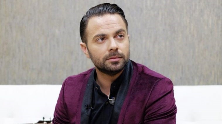 Ηλίας Βρεττός: Έπεσε θύμα “phishing” – Πώς του αφαίρεσαν χρήματα από τον τραπεζικό του λογαριασμό