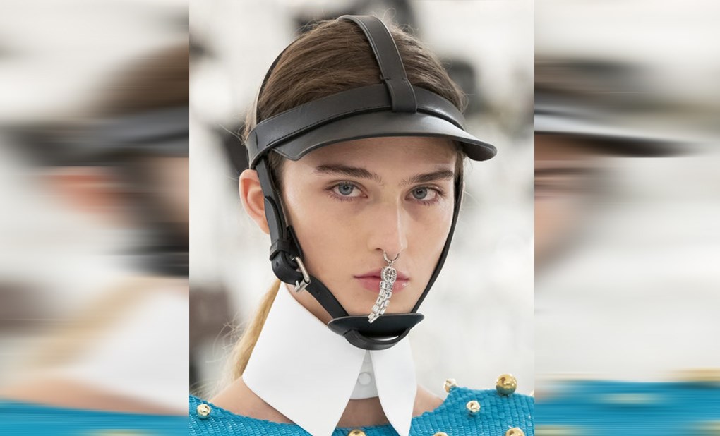 Η μανία των designer logos έρχεται να κατακτήσει και το πρόσωπό μας – ΦΩΤΟ