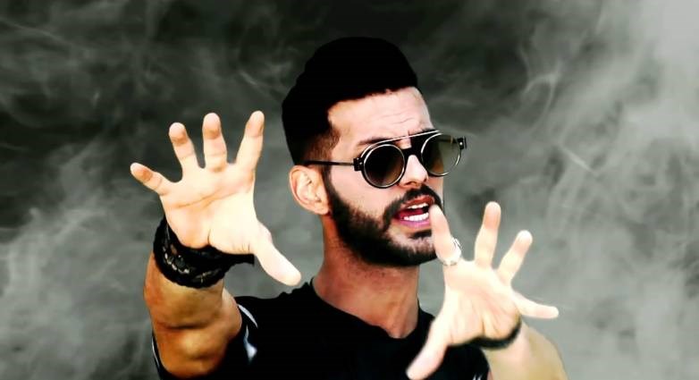 Θρίλερ στην Πάτρα: Τραγουδιστής απειλούσε να αυτοκτονήσει – Η ανάρτηση που σήμανε τον συναγερμό