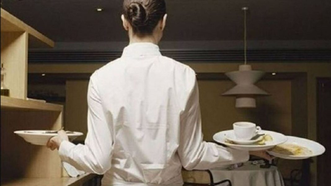 Τουρισμός: Πέντε νέα μέτρα στήριξης για τους εργαζομένους