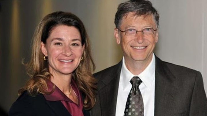 Μπιλ Γκέιτς: Το φλερτ και οι προτάσεις σε υπαλλήλους της Microsoft – Πώς περνά τον χρόνο μετά την ανακοίνωση του διαζυγίου