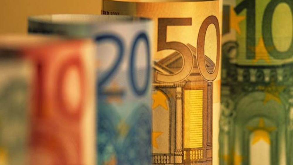 Αποζημιώσεις έως 4.000 ευρώ σε επιχειρήσεις: Ποιοι κλάδοι θα τις λάβουν και ποιοι μένουν εκτός