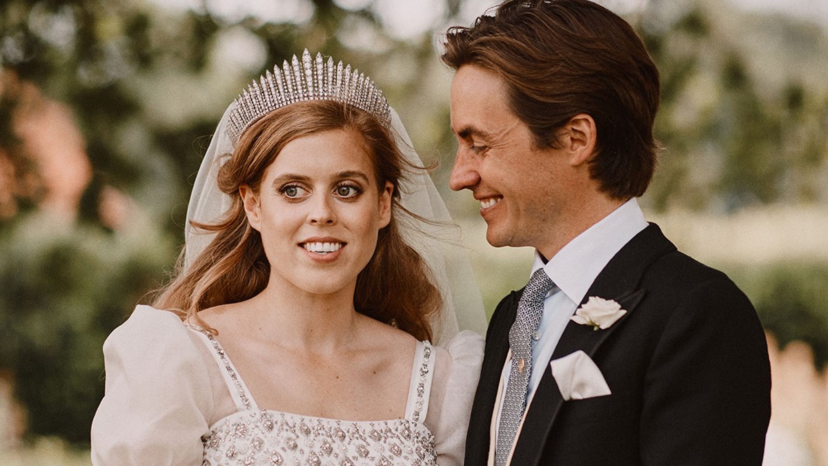 Έγκυος η πριγκίπισσα Βεατρίκη – Η ανακοίνωση από το Παλάτι – ΦΩΤΟ