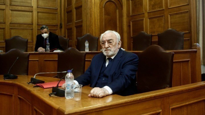 Καλογρίτσας: Ο Παππάς κοιμόταν στο σπίτι μου – Θυμήθηκα στον ύπνο μου άλλο ένα sms