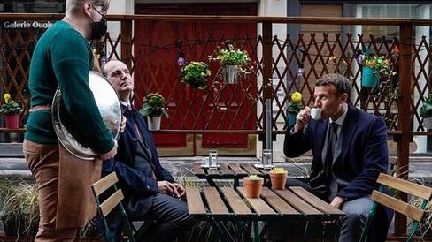 Γαλλία: Έτσι… γιόρτασε το άνοιγμα της εστίασης ο Μακρόν – ΦΩΤΟ