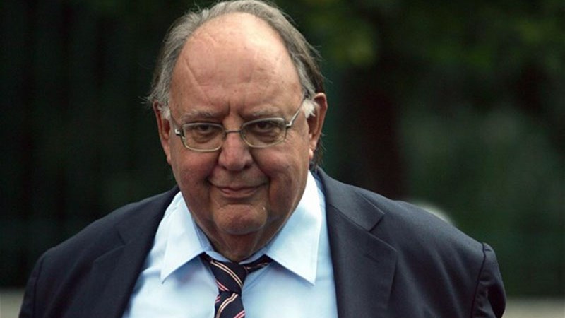 Θεόδωρος Πάγκαλος: Έκανε αίτηση στη Βουλή για νέο αυτοκίνητο και το πήρε