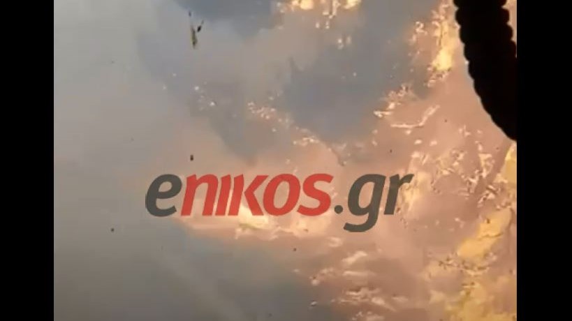 Φωτιά στον Σχίνο Κορινθίας: Η Πυροσβεστική Γυθείου στη “μάχη” με τις φλόγες – Συγκλονιστικά βίντεο