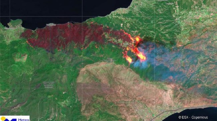 Copernicus: Η φωτιά στην Κορινθία όπως φαίνεται από το διάστημα – ΦΩΤΟ