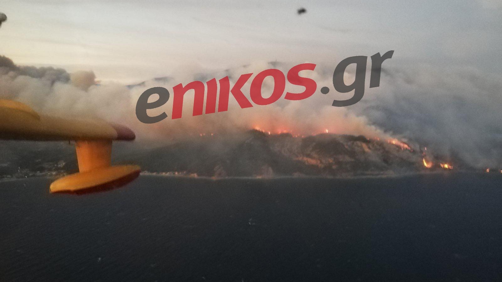 Φωτιά σε Κορινθία-Δυτική Αττική: Εκκενώθηκαν κι άλλοι οικισμοί – Χαρδαλιάς: Σε ύφεση, δεν έχει οριοθετηθεί ακόμα