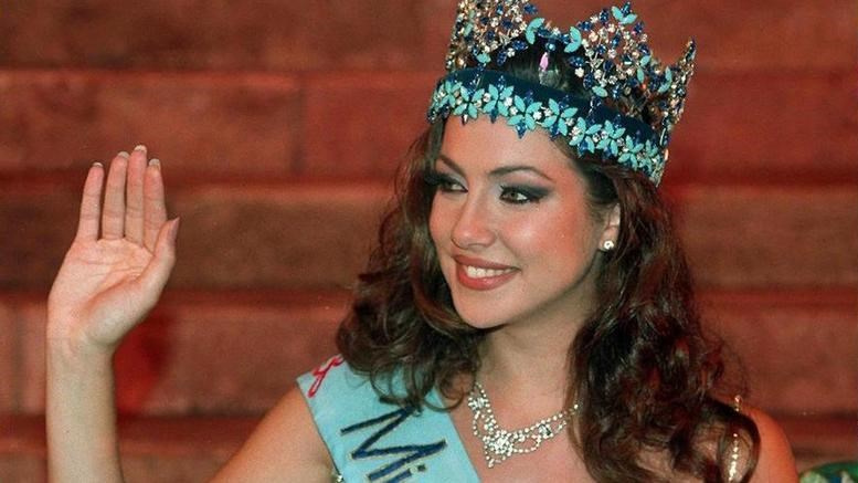 Δύσκολες ώρες για την Ειρήνη Σκλήβα: Έφυγε από το σπίτι της λόγω της φωτιάς – ΦΩΤΟ